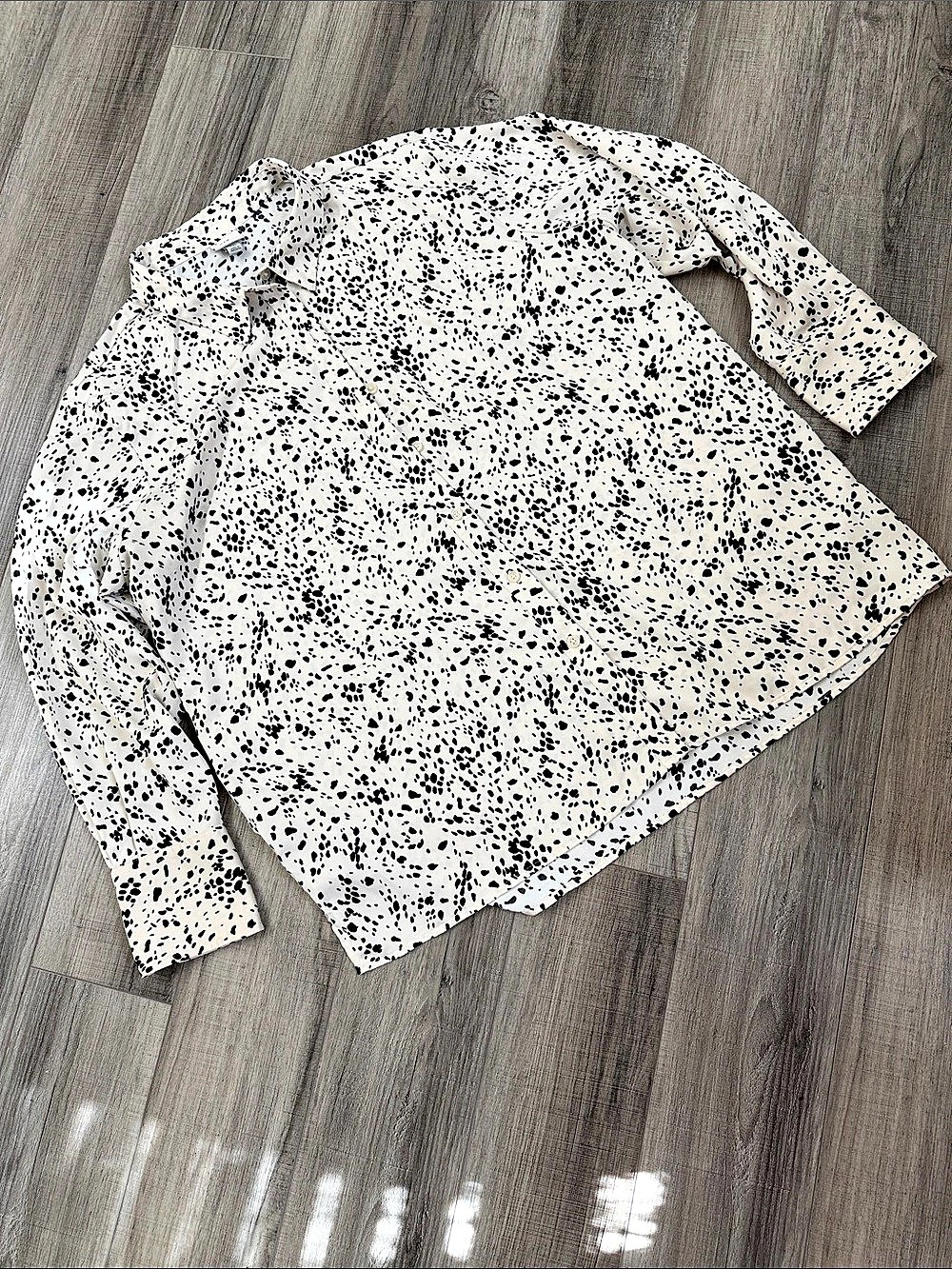 a new day Animal Print Button Down in White & Black Size XXL